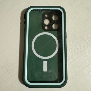 Lifeproof iPhone 14 Pro Fre Waterproof Case